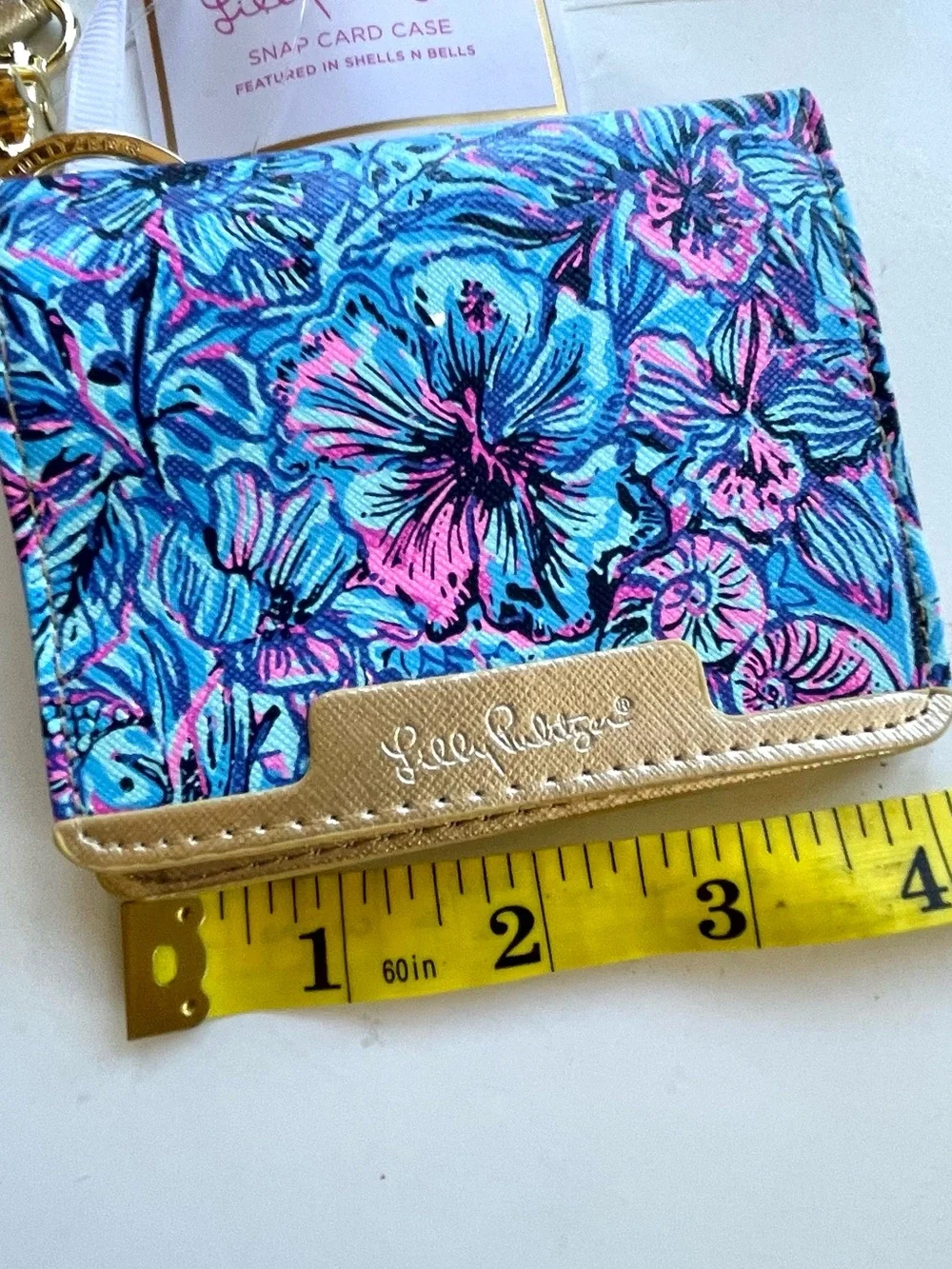 Lilly Pulitzer Snap Card Case Shells n Bells - Picture 4 of 5